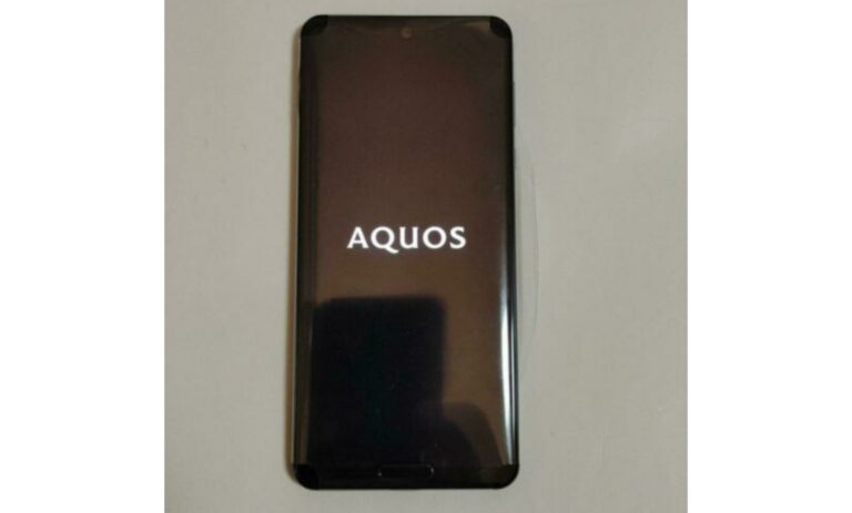 Sharp Aquos R5 Price in Pakistan - Best budget gaming phone
